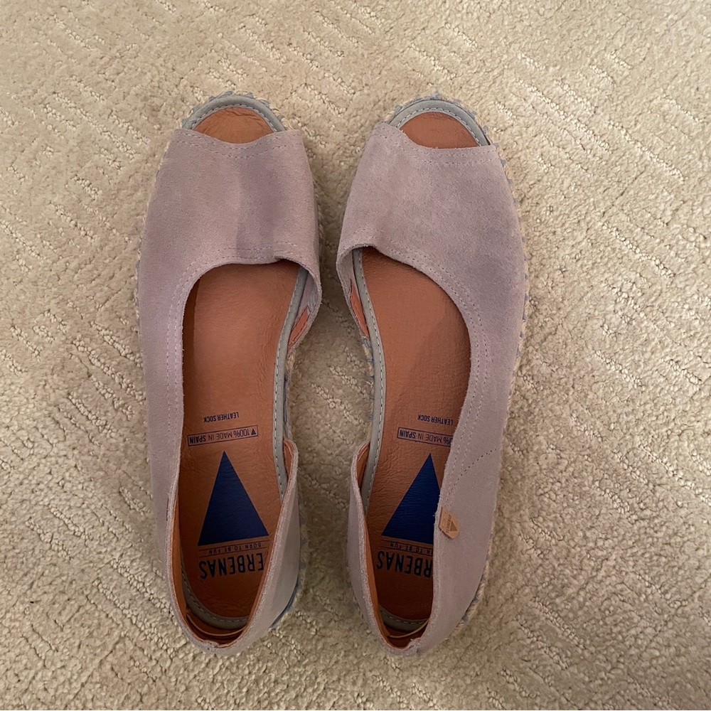 NWOT Verbenas open-toe espadrilles